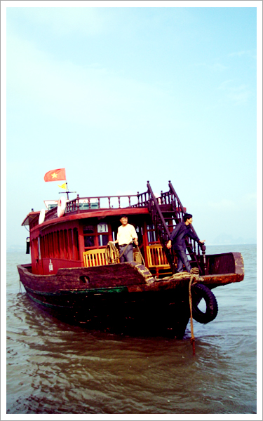 title: Vietnam Hanoi - Ha Long Bay